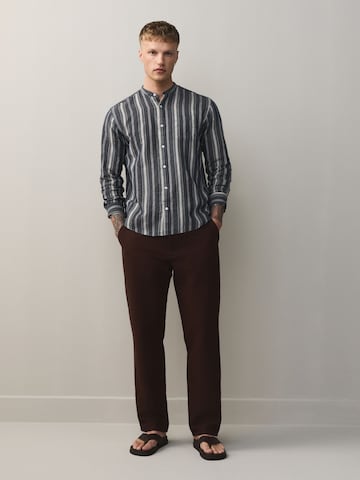 Coupe slim Pantalon chino Next en rouge