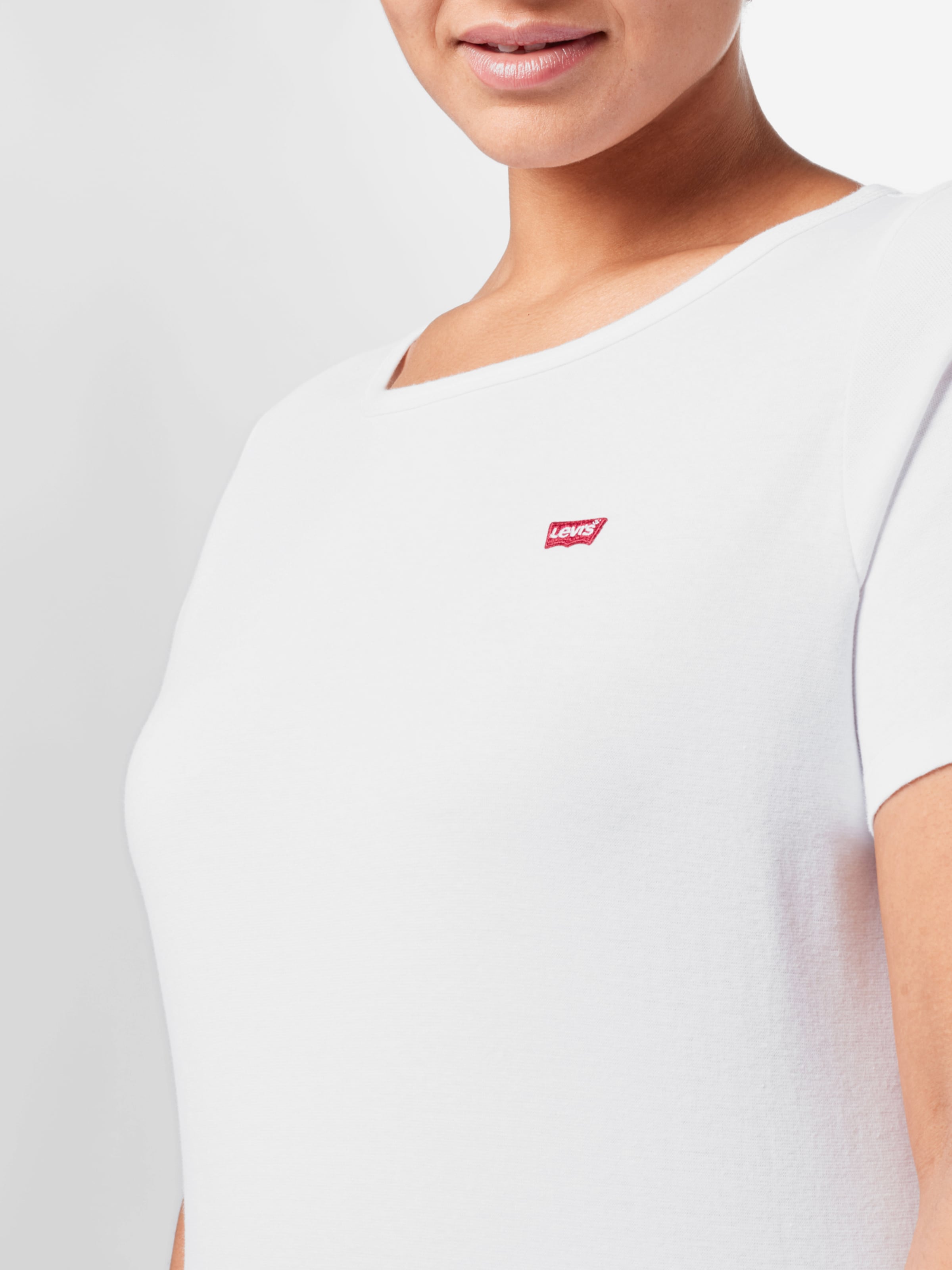 Frauen Shirts & Tops Levi's® Plus T-Shirt in Schwarz, Weiß - UG21612