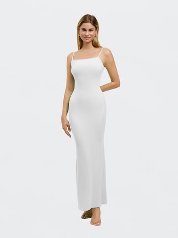 cfab (formerly creamy fabrics) Kleid 'Ribbed Cami Maxikleid'‌‌‌‌‌‌‌‌‌‌ in Weiß: Vorderseite