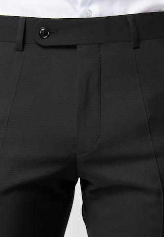 ROY ROBSON Regular Pleated Pants in Black