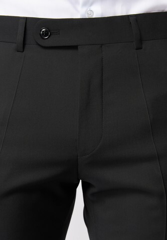 Regular Pantalon à plis ROY ROBSON en noir