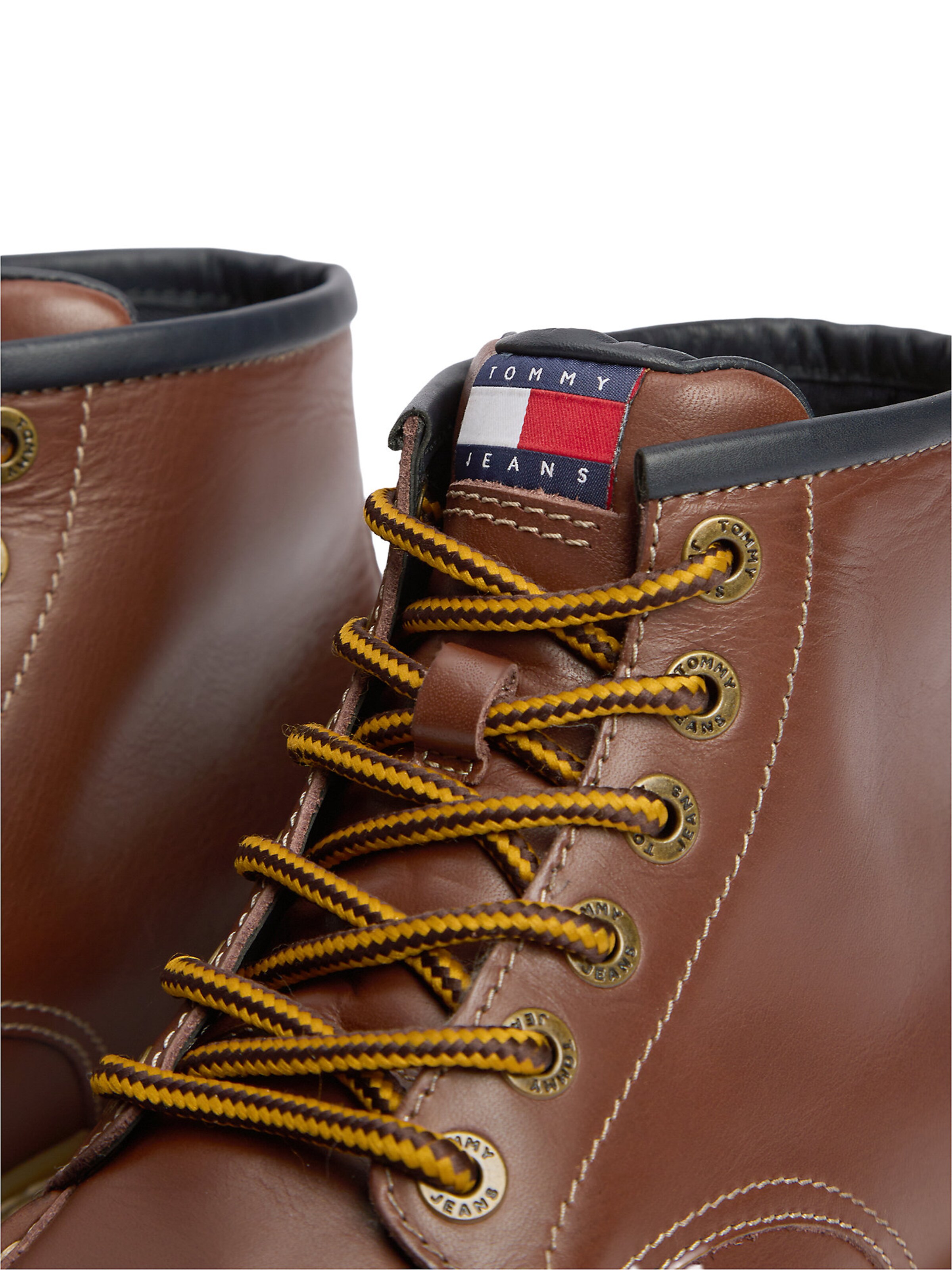 Boots stringati 'Archive '01' di Tommy Jeans in marrone