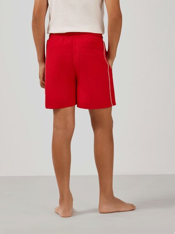FC BAYERN MÜNCHEN Board Shorts in Red
