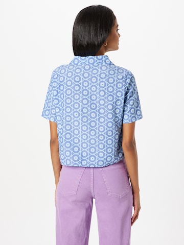 Trendyol - Blusa em azul