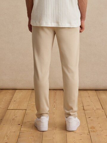 DAN FOX APPAREL Regular Pantalon 'Victor' in Beige