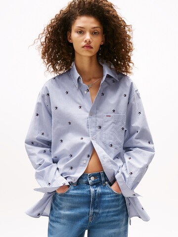 Tommy Jeans Blouse in Blue: front