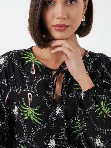 Bigdart Dress in Black
