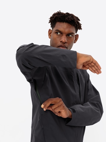VAUDE Outdoor jacket 'Elope II' in Black