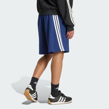 ADIDAS SPORTSWEAR Lużny krój Spodnie sportowe w kolorze niebieski