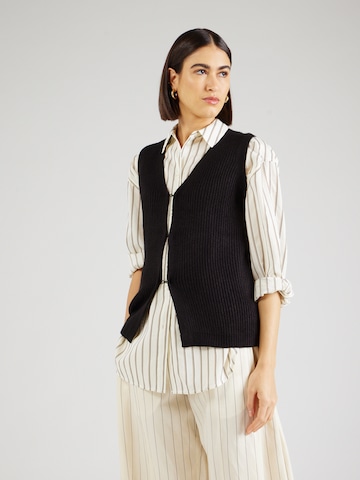SISTERS POINT Knitted Vest 'HEBEA-VE' in Black: front