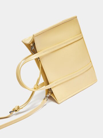 Pull&Bear Tasche in Gelb