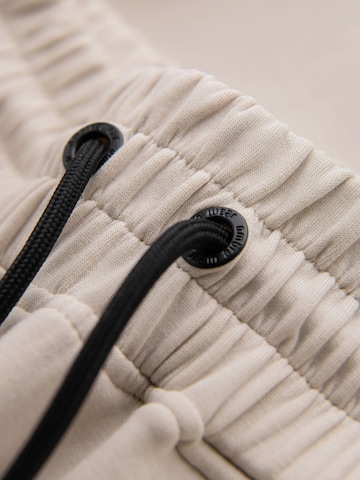 regular Pantaloni sportivi di Ombre in beige