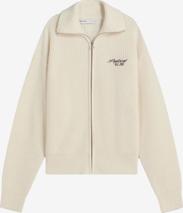 Vestes en maille Bershka en blanc : devant