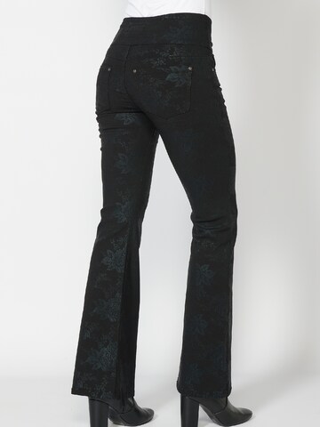 KOROSHI Flared Jeans i svart