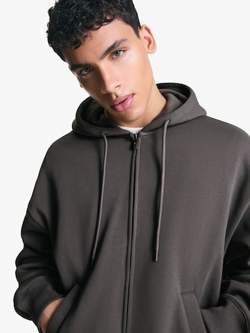 Bershka Tréning dzseki - szürke