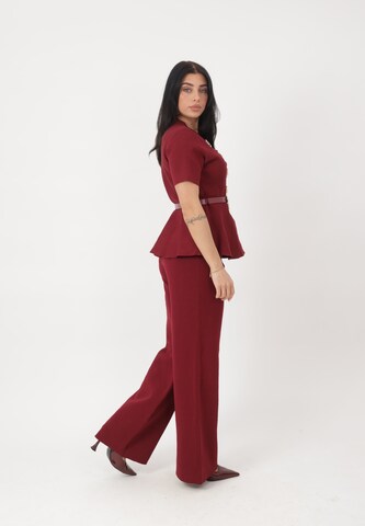 Elara Buksedragt i rød