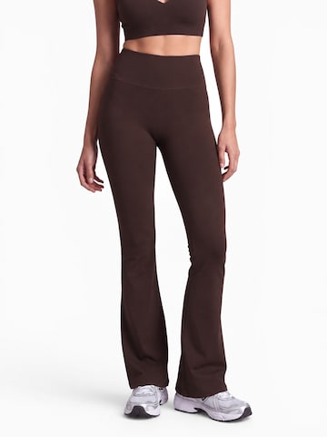 V!BE STUD!OS Skinny Leggingsit värissä ruskea: etupuoli