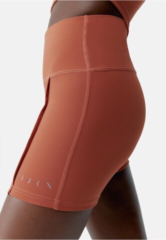 Born Slimfit Pantalon 'Sayani' in Oranje
