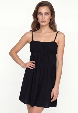 COBIE - Vestido em preto: frente