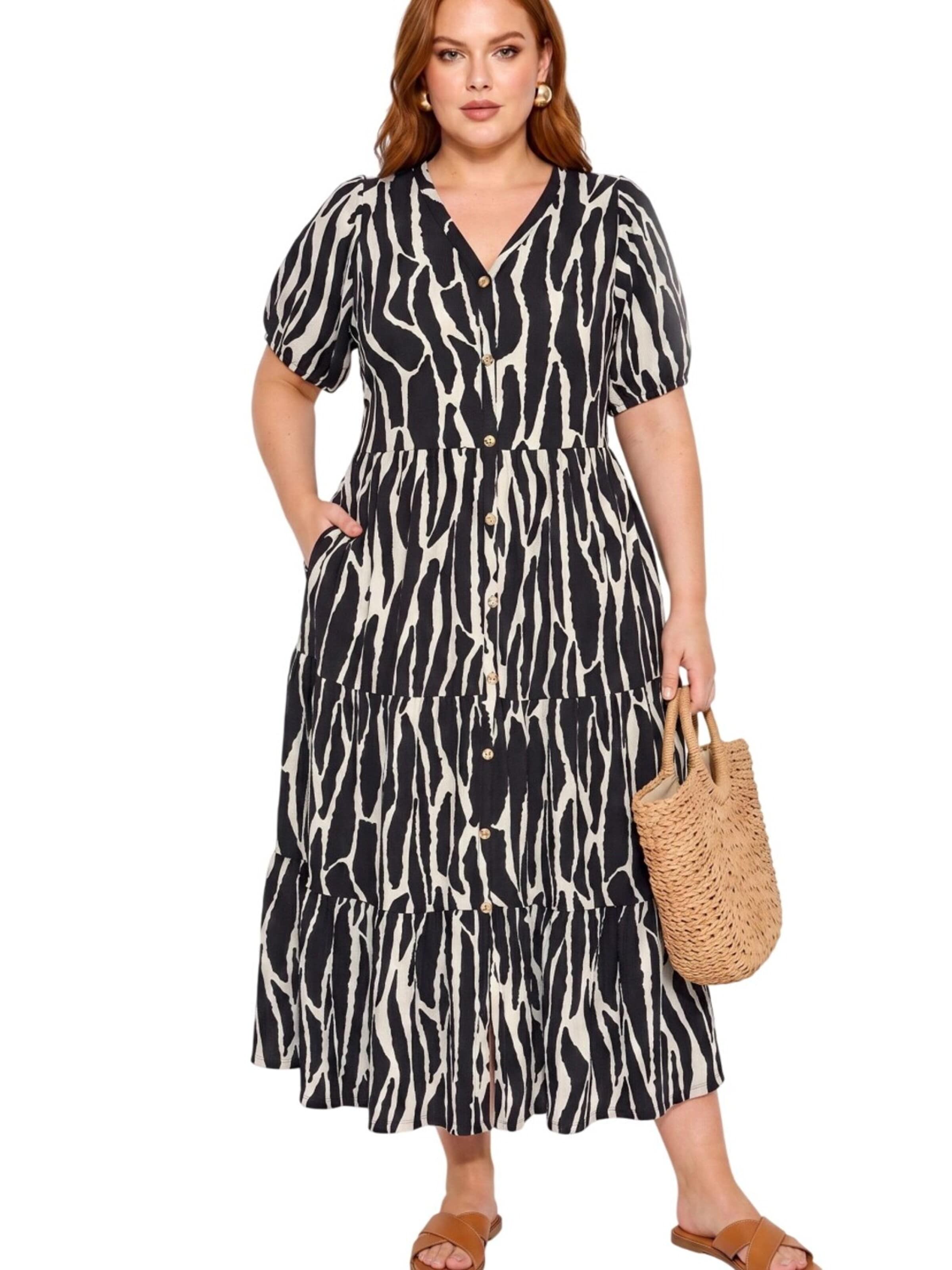 Shape Of You Dress in Black: front