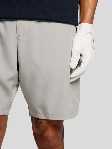 Regular Pantalon de sport Lyle & Scott en gris