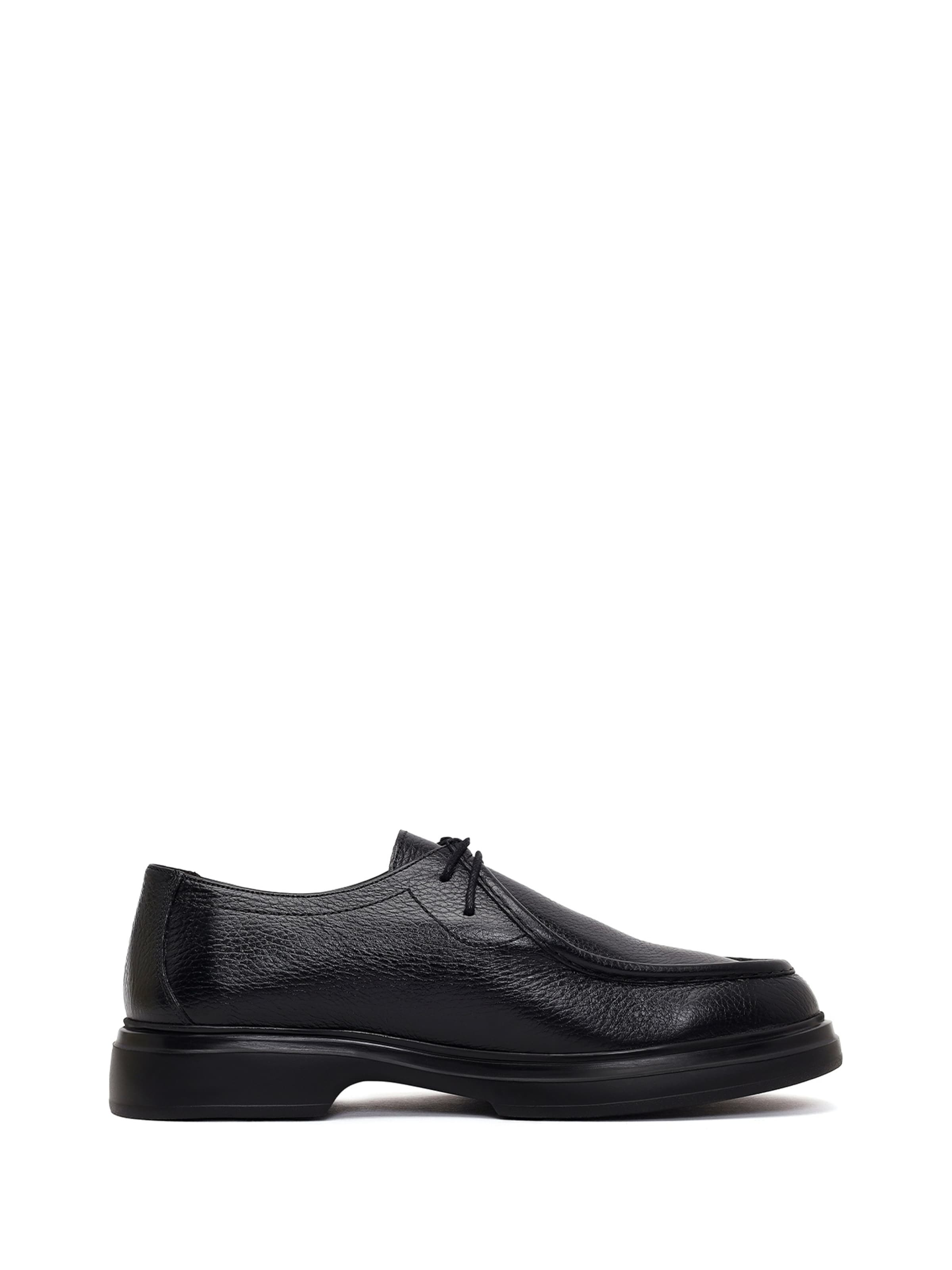 Chaussure à lacets Derimod en noir