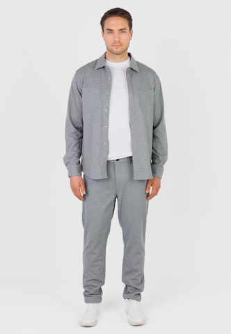 T-Shirt 'Peter Maffein' Kleinigkeit en gris