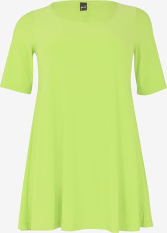 Yoek Shirt in Groen: voorkant