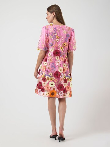 YAS Jurk 'YASFlowering' in Roze