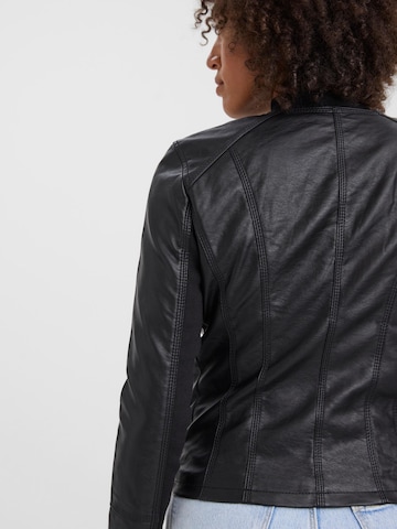 VERO MODA Between-Season Jacket 'Riafavo' in Black