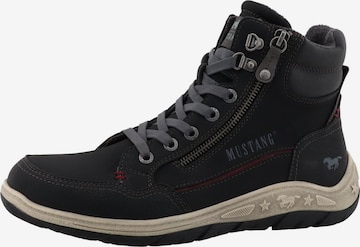 Boots stringati 'Benedetto' di MUSTANG in nero: frontale