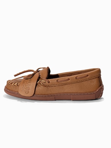 Mocasini 'Kilty' de la Minnetonka pe maro