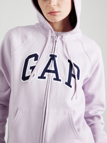 GAP Sweatjacke 'HERITAGE' in Lila