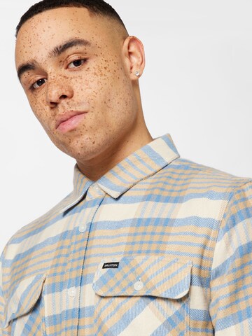 Brixton - Ajuste regular Camisa 'BOWERY' en blanco