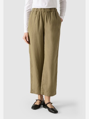 MAERZ Muenchen Regular Pants ' 188000 ' in Green: front
