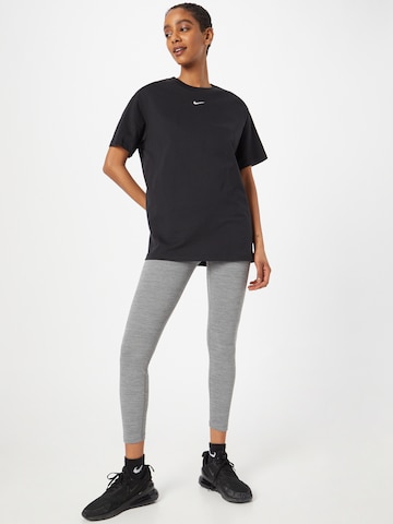 Nike Sportswear T-Shirt 'Essential' in Schwarz