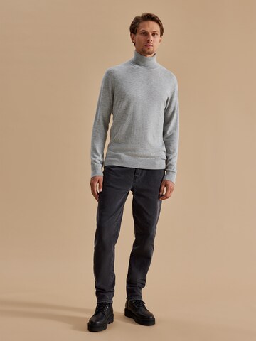 Pull-over 'Jasper' DAN FOX APPAREL en gris