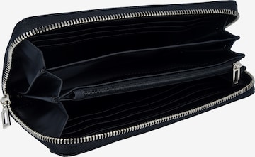 GUESS Wallet 'Vikky' in Black