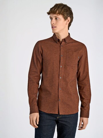 Coupe regular Chemise Lindbergh en marron