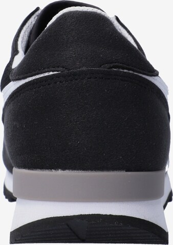 Baskets basses 'Alvadaro' Onitsuka Tiger en noir