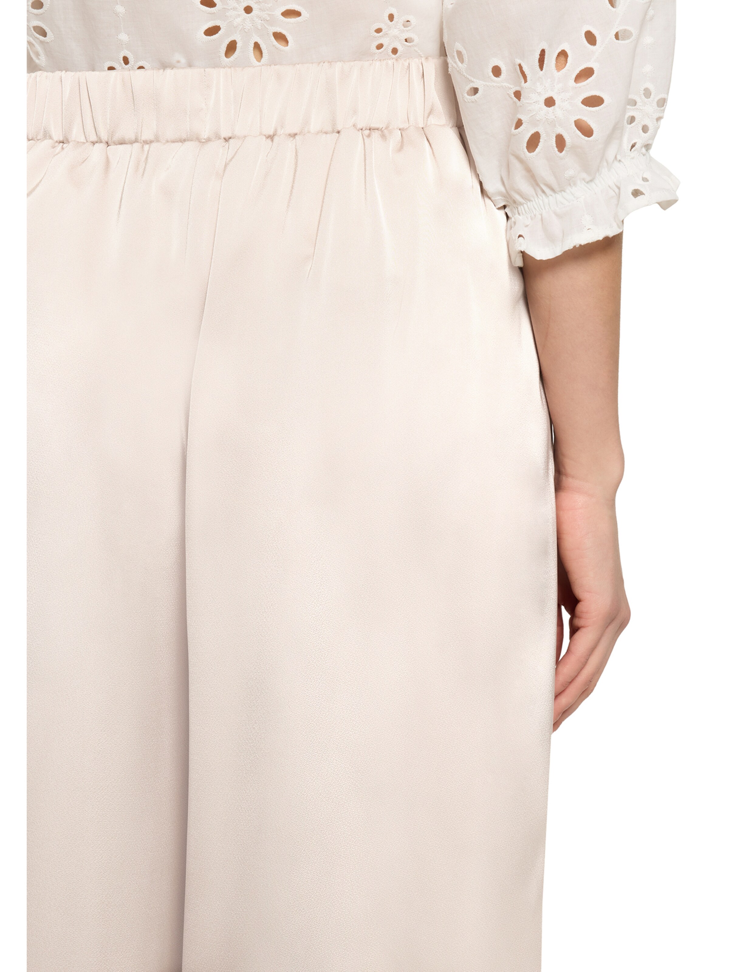 Betty Barclay Regular Pants in Beige