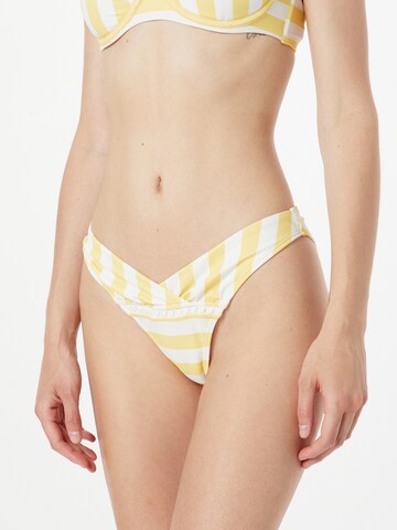 River Island Bikini Bottoms in Yellow: front