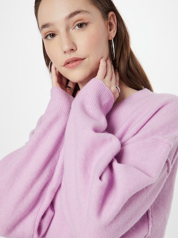 WEEKDAY Pullover 'Annie' in Lila