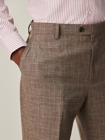 Regular Pantalon à plis Next en marron