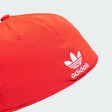 Casquette 'Classic' ADIDAS ORIGINALS en rouge