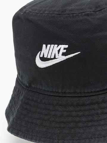 Nike Sportswear Шапка с периферия в черно