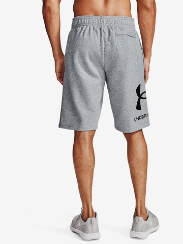 Regular Pantalon de sport 'Rival' UNDER ARMOUR en gris