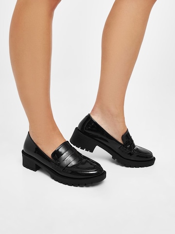 Bianco Classic Flats 'PEARL' in Black: front