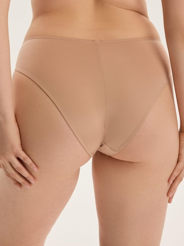 Panty 'Century' di ESOTIQ in beige