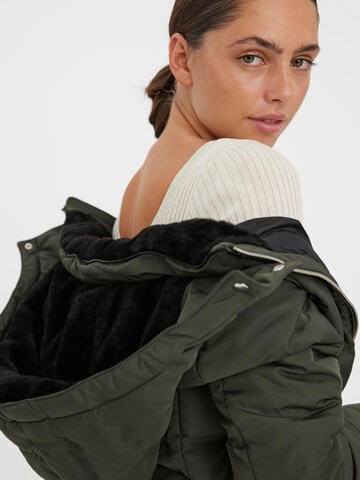 VERO MODA Winter Jacket 'DOLLY' in Green